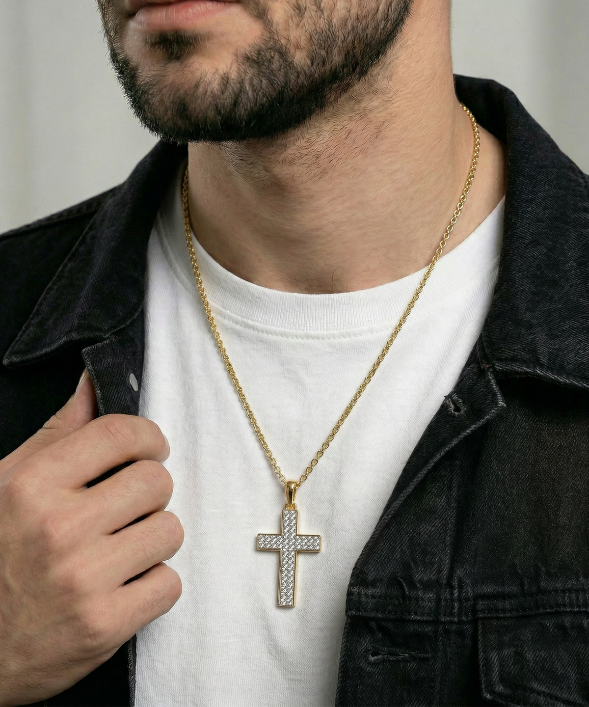Close-up of 2.49 CTW diamond cross pendant
